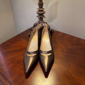 Metallic Pumps